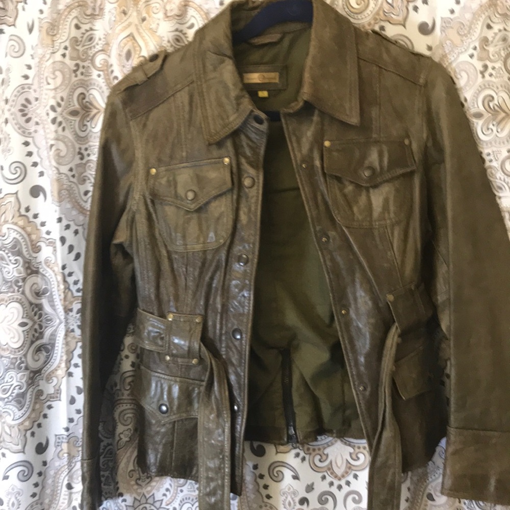 Olive green Wilson leather coat no zippers buttons